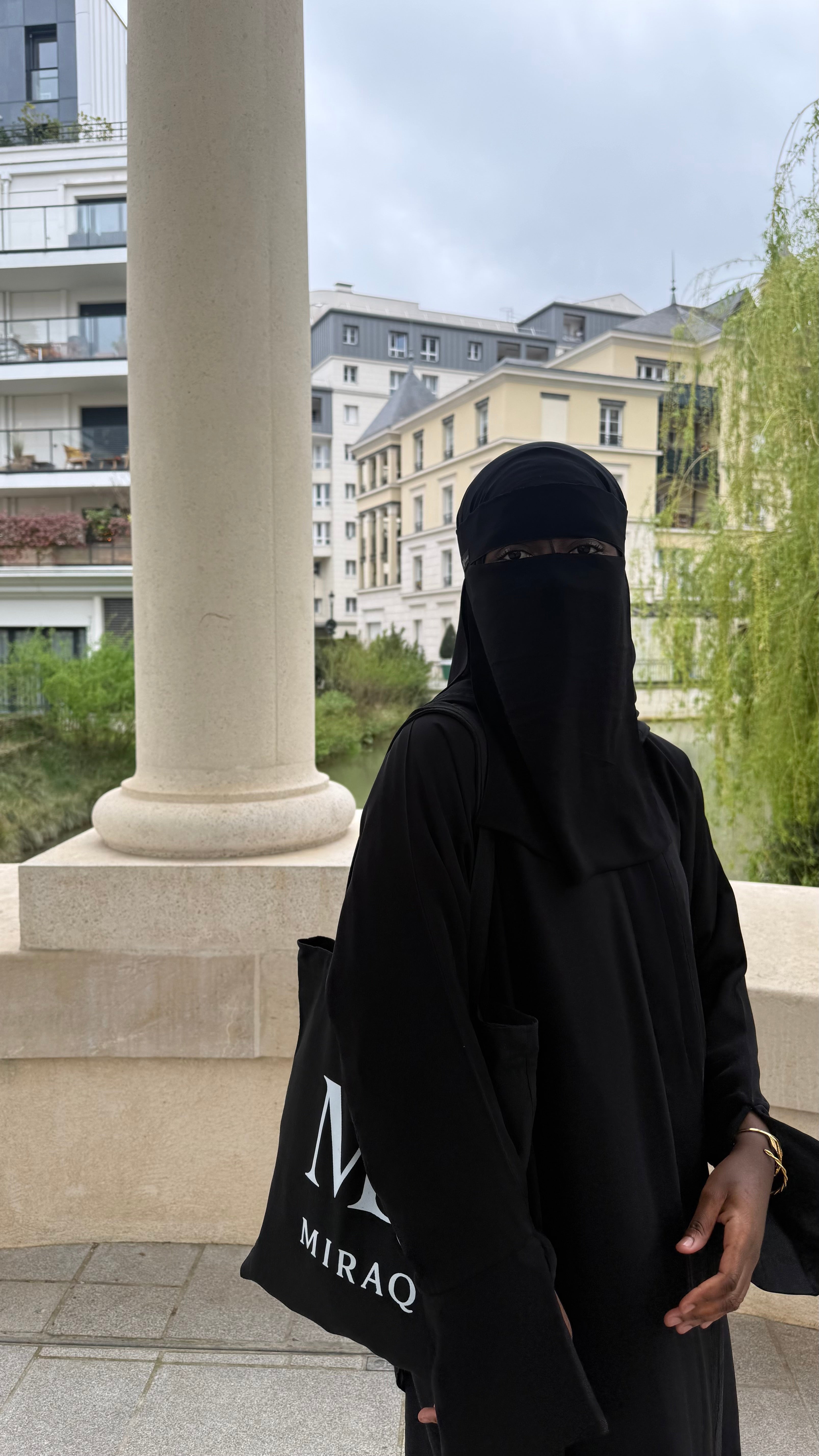 Niqab Noor signature