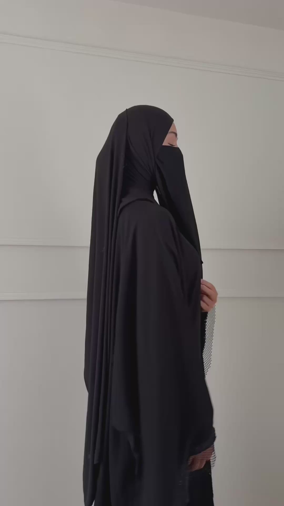 Half Niqab - signature